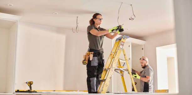 Best Local Electrician Companies  in Silver Lake, FL